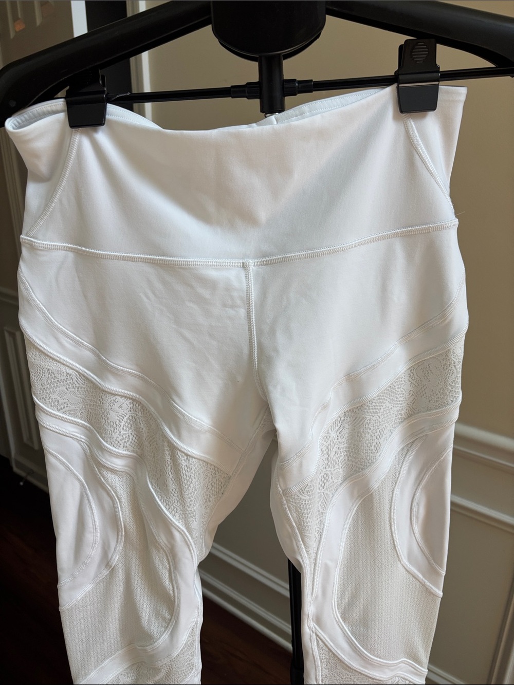 lululemon Wunder Under White High-rise Lace 25”Leggings size 12 - Picture 2 of 8